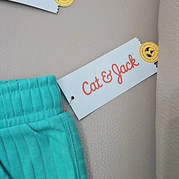 Girls size XS 4/5 Cat & Jack shorts 2 pair New with tags - Picture 3 of 8